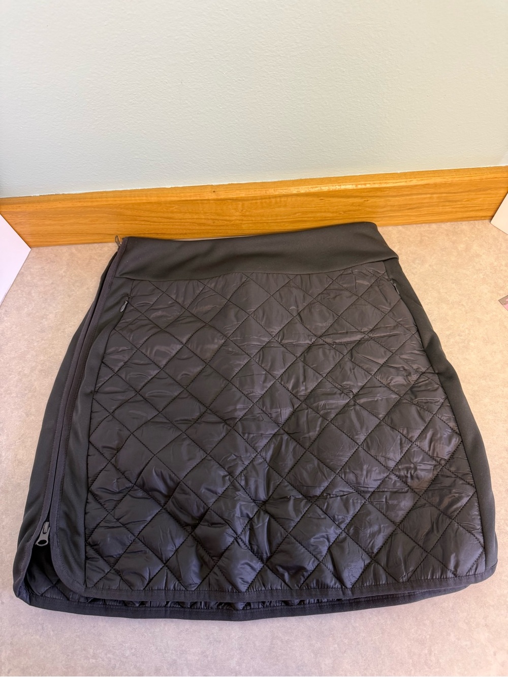 MoFiz Black Quilted Insulated Wrap Skirt Women’s Small Puffer Hiking Golf